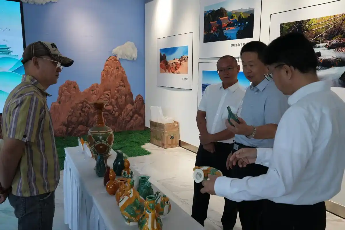 “闽蒙文化交流展”在内蒙古赤峰市启动