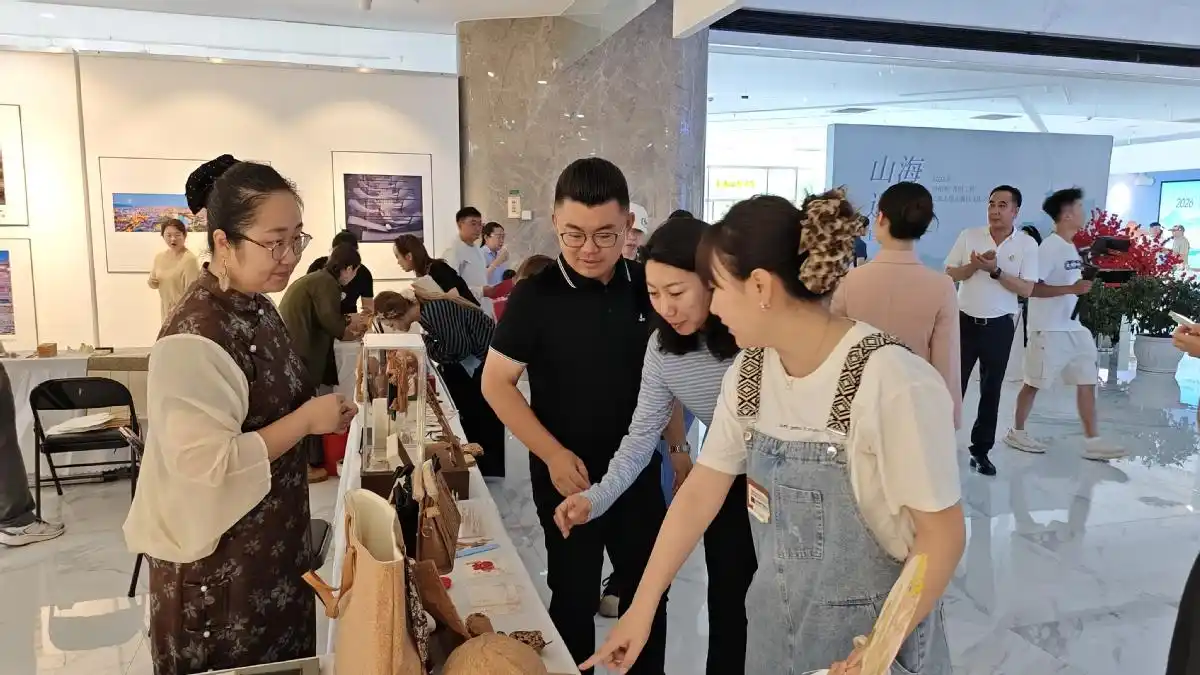 “闽蒙文化交流展”在内蒙古赤峰市启动