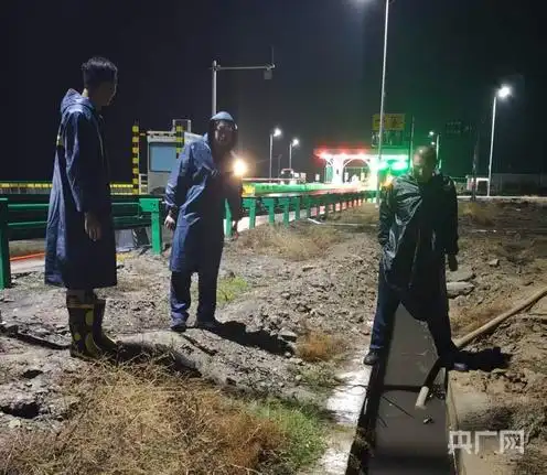 强降雨来袭！内蒙古交通人员在行动