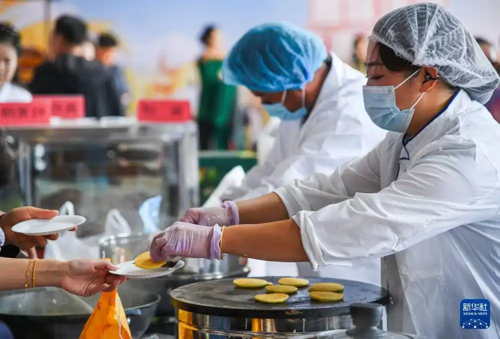 内蒙古通辽：农博园里庆丰收