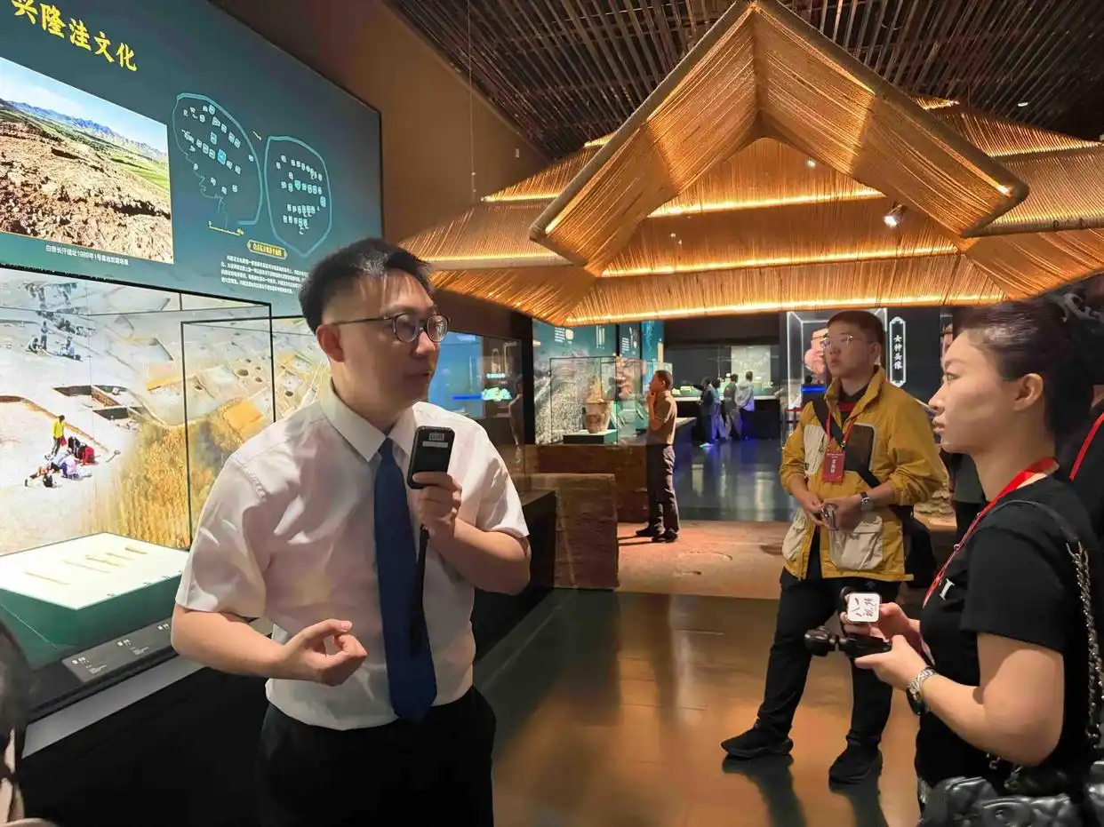 在内蒙古博物院，读懂“中华一家亲”的文物注脚