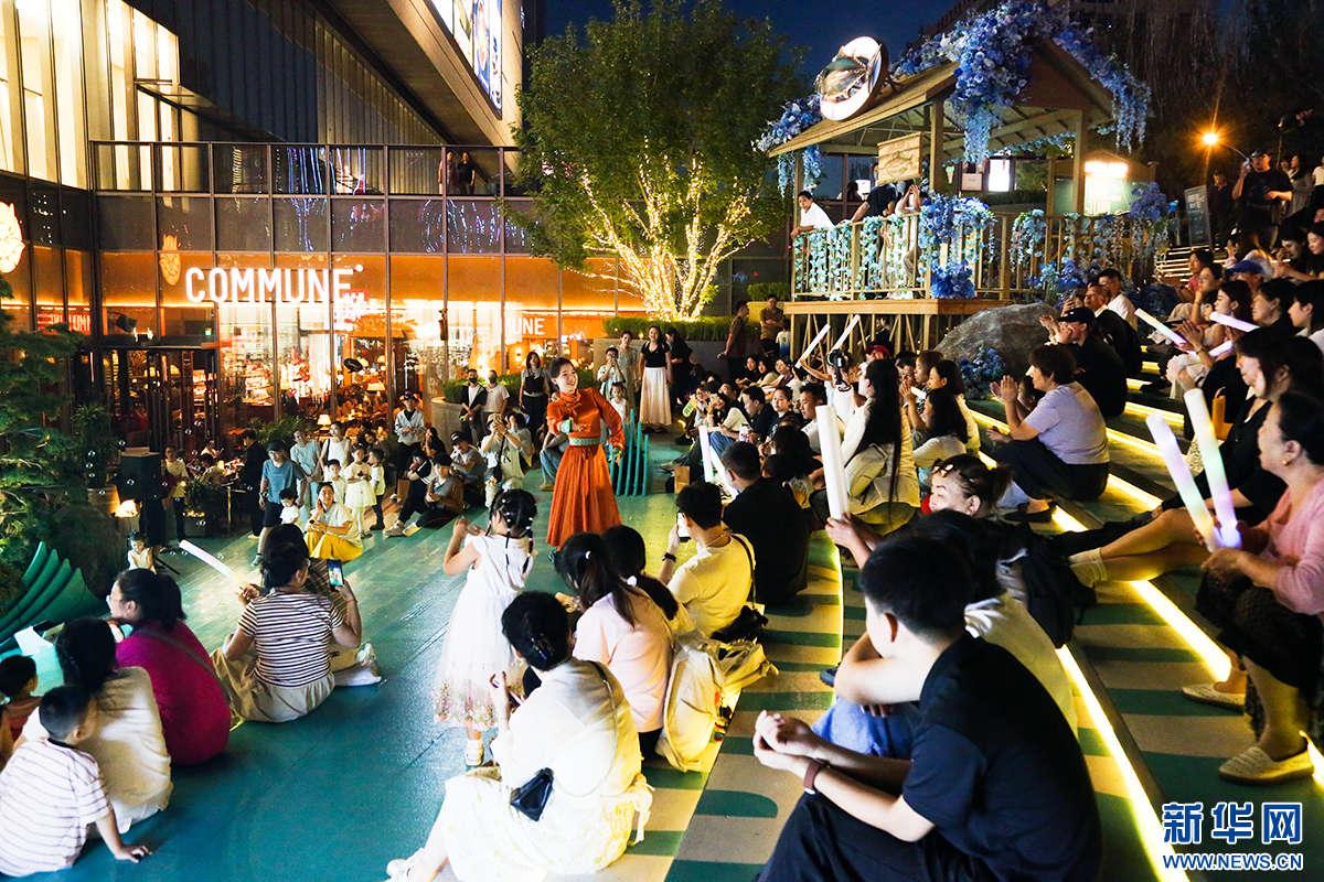 七夕夜 呼和浩特把浪漫幸福融入市井烟火